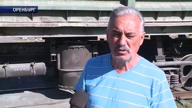 Железнодорожный переезд на Терешковой заблокирован вагонами смотреть онлайн