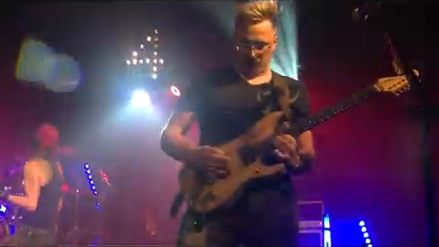 EXTRAIT GET THE FUNK OUT ( extreme cover ) LIVE PMO 16 AVRIL 2022 смотреть онлайн