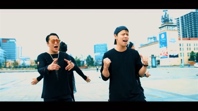 S4 - UlaanBaatariin Ugluu [Official Music Video] УлаанБаатарын Өглөө смотреть онлайн