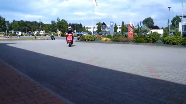 Probefahrt - Piaggio Zip 50-2010 Roller/Scooter Rot смотреть онлайн