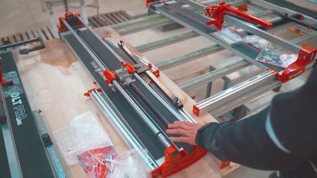 Какой плиткорез выбрать Обзор и сравнение 5 плиткорезов! На что способна новинка RUBI CHEETAH-1200