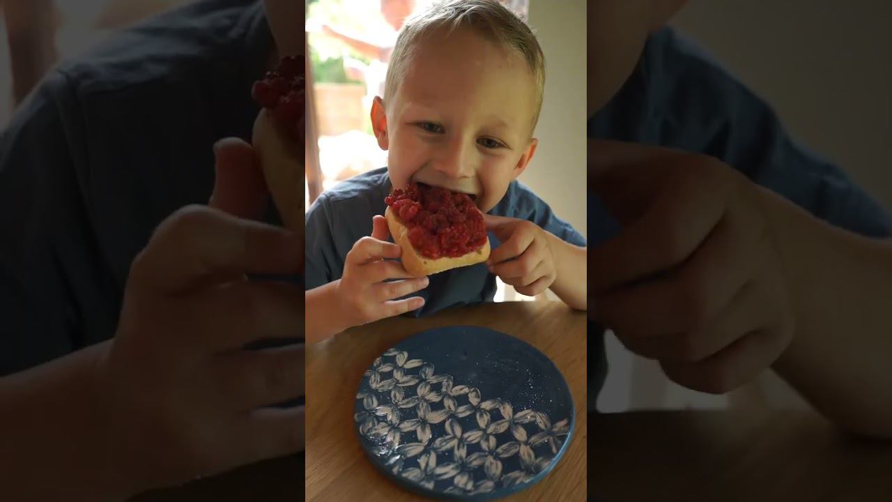 Степан рассказывает о своем растущем стуле #растущийстул  #детскаямебель #diy #детскийстул