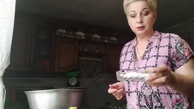 Рецепт "Аджика из кабачков с болгарским перцем" смотреть онлайн