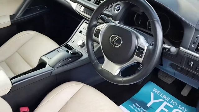 Lexus CT 200 смотреть онлайн