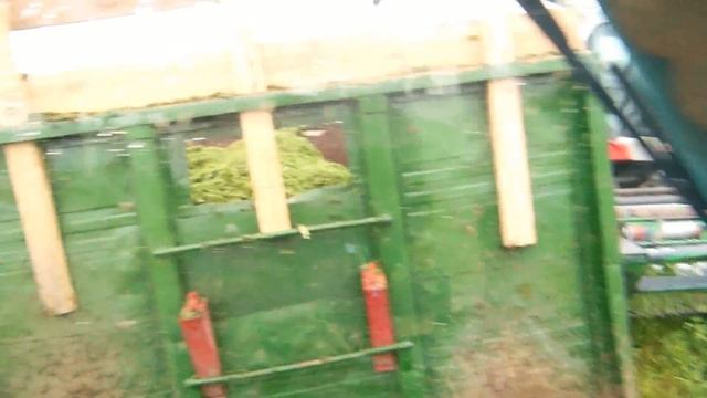 Комбайн КСК 100 в работе Возим силос смотреть онлайн