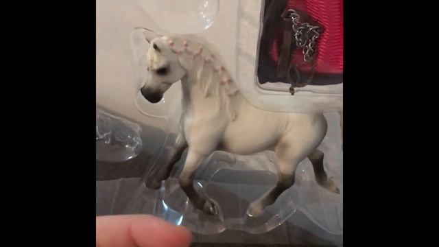 Распаковка арабской кобылы Schleich | Marichka Happy Horse смотреть онлайн