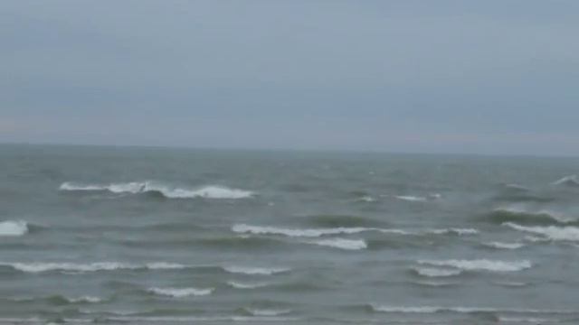 Lake Michigan by Silver Beach in St Joseph, MI. Waves and pier смотреть онлайн