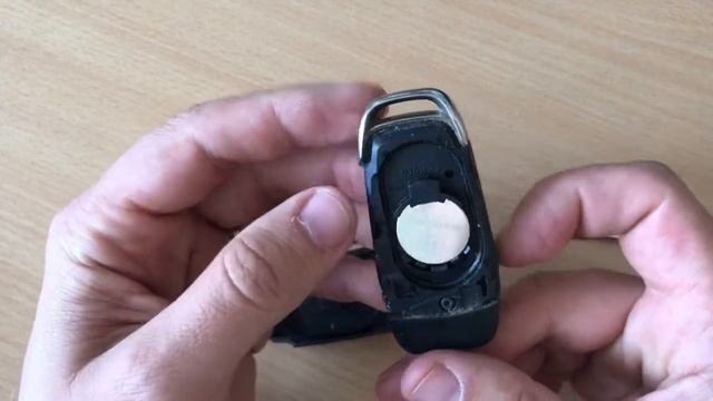 Jak wymienić BATERIĘ w Pilocie? FORD Mondeo, Focus, Fiesta, Galaxy, S-Max, Kuga, Transit, Escort... смотреть онлайн