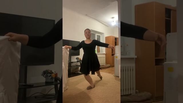 Классический танец (ронд) смотреть онлайн