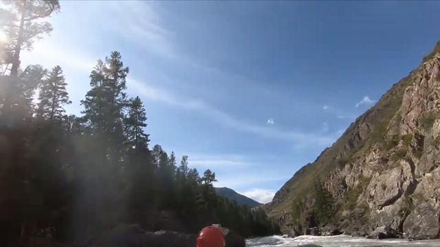 Чуя, Мажойский каскад, порог №20 "Трио" | Rafting the rapids №20 "Trio" of Mazhoy gorge смотреть онлайн