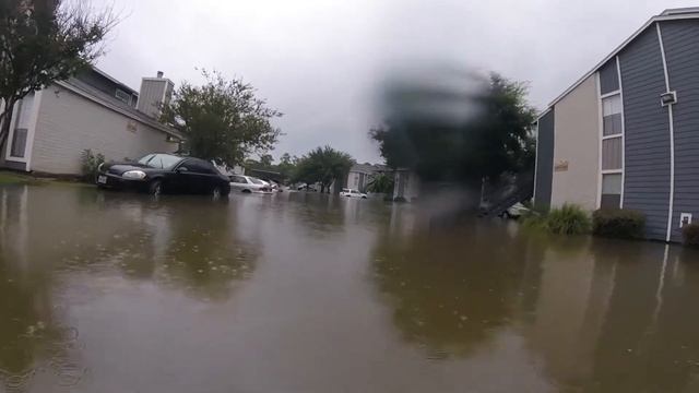 Apartments flooded at Grant Rd. and Lakewood Forest Dr. смотреть онлайн