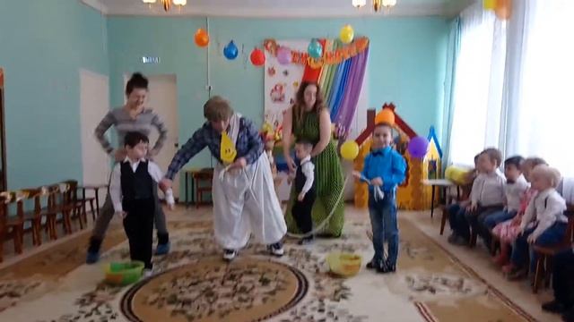 8 марта!!!! Утренник во 2 младшей группе №2 "Золотая рыбка" 2019 смотреть онлайн