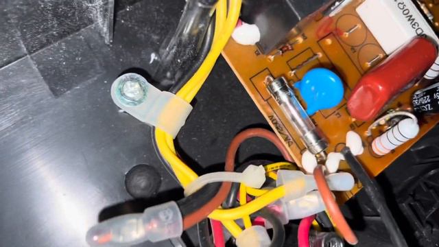 Staples Shredder Jam - No Power смотреть онлайн