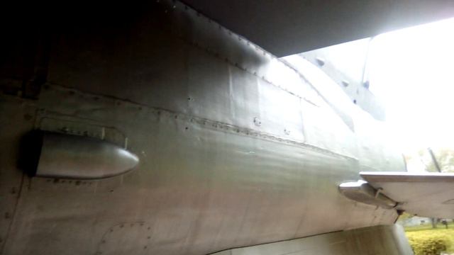 Под крылом самолета смотреть онлайн