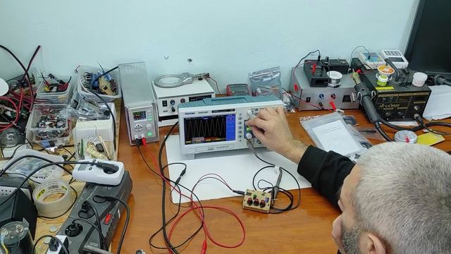 Hantek DSO 5102P unboxing and first impressions for digital osciloscope смотреть онлайн