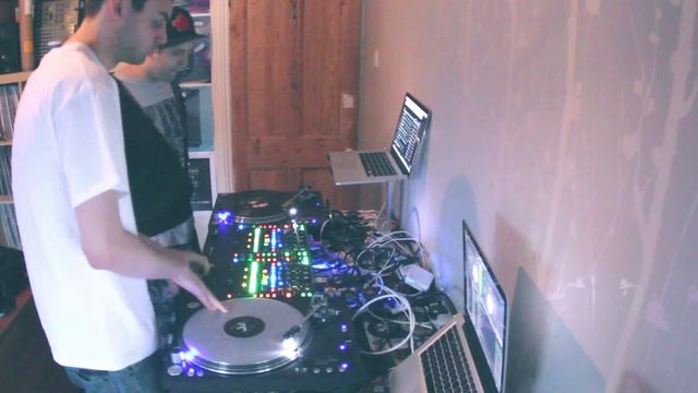 Jon1st x DJ Vekked Scratch Session (Part 2) смотреть онлайн
