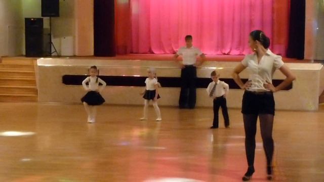 Раз ладошка, два ладошка смотреть онлайн