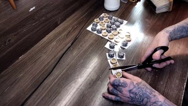 как обклеить фишки для нард. видео урок. мастер класс. резьба по дереву смотреть онлайн