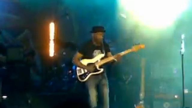 Stanley Clark, Marcus Miller and Victor Wooten смотреть онлайн
