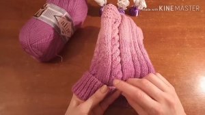 Шапка спицами "Кошечка" для девочки 10-12 лет