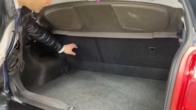 Toyota Auris 2010 год