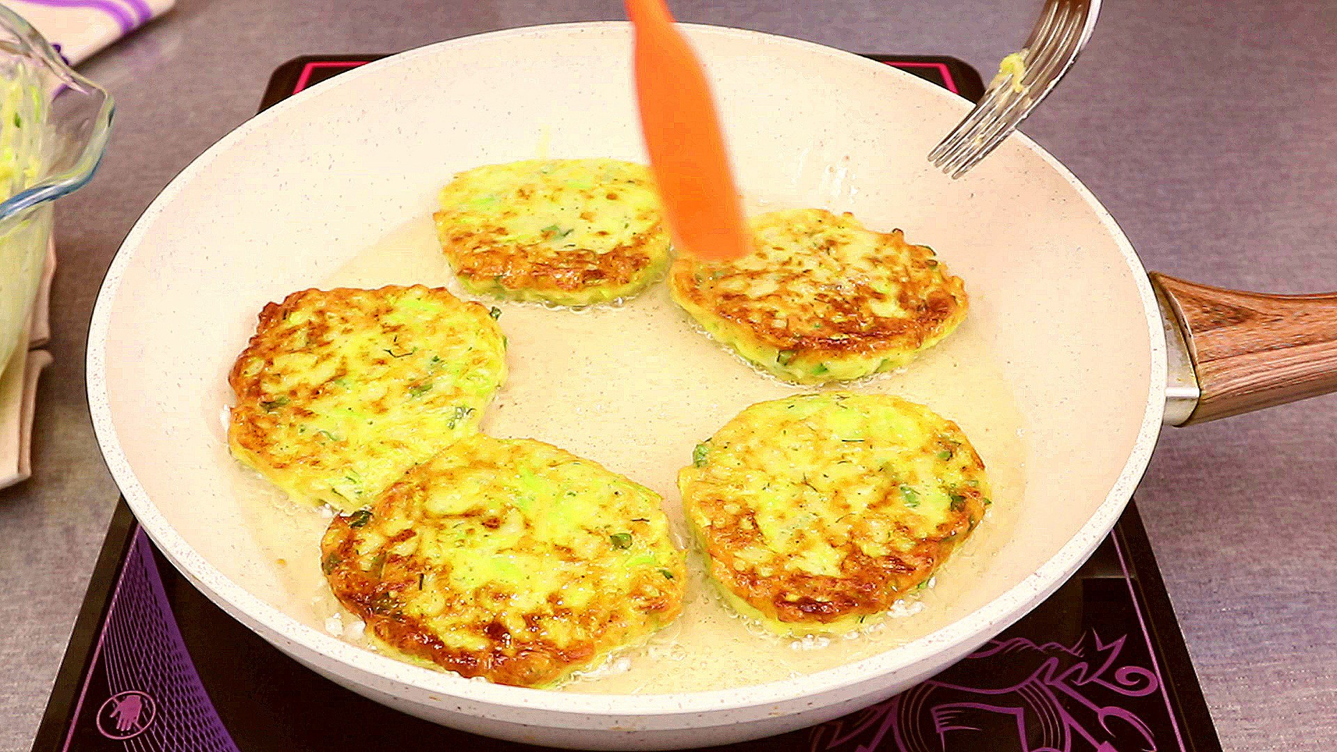 КАБАЧКОВЫЕ оладьи!Самые НЕЖНЫЕ и вкусные!ТАЮТ ВО РТУ!