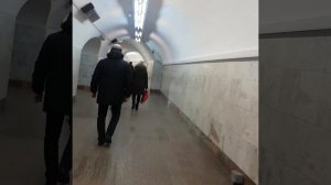 метро Третьяковская переход на станцию Новокузнецкая
