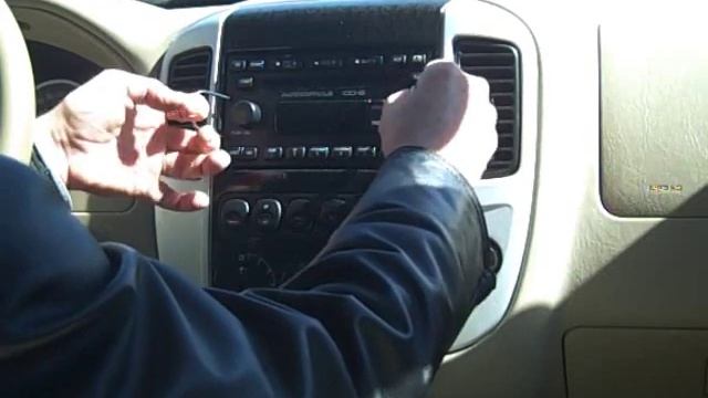 Ford / Mercury Car Stereo Removal, Repair and Others смотреть онлайн