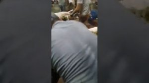 Как быстро снять шкуру барана