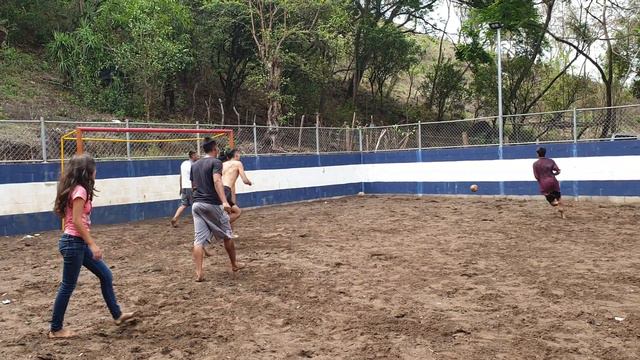 TODOS SE BAN CONTRA ERIKA AL PARECER ERICA NO TIENE VUENA RELACION CON FATIMA VEAMOS смотреть онлайн