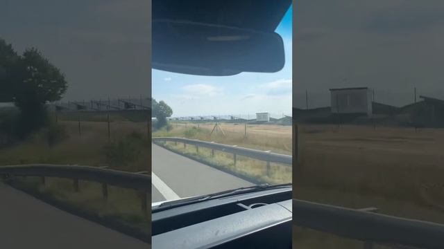 Солнечные панели вдоль дороги / Автобана ! И море ветреных мельниц)) смотреть онлайн