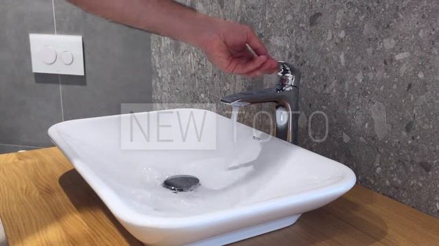 Раковина TOTO MH накладная 550мм LW161B#XW + смеситель TOTO TLG04304R смотреть онлайн