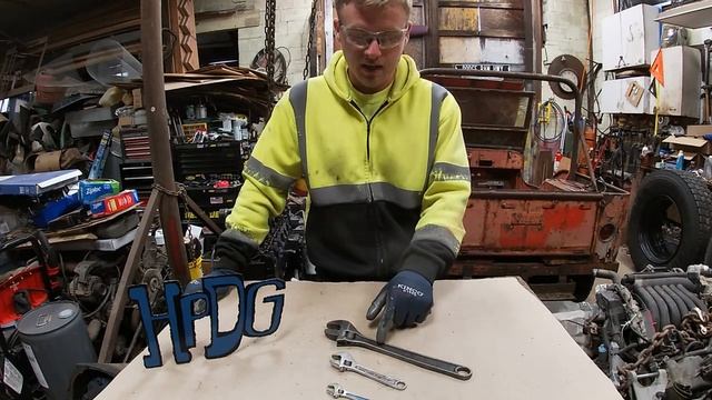 Willys Jeep Episode 11: Re-installing the Starter смотреть онлайн