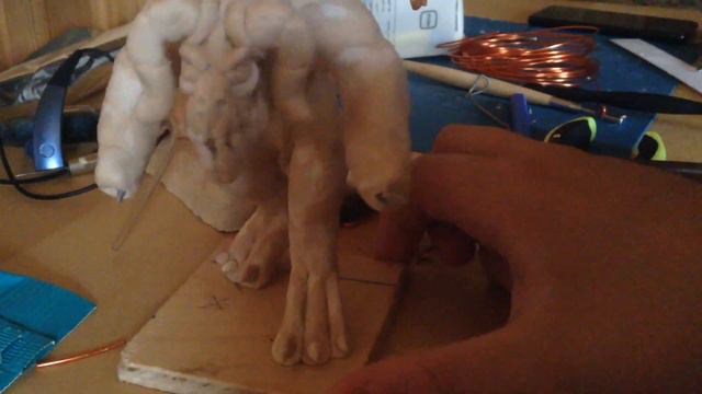 Коготь смерти по игре Fallout 4 из полимерной глины | death claw | polymer clay tutorial (Fallout 4 смотреть онлайн