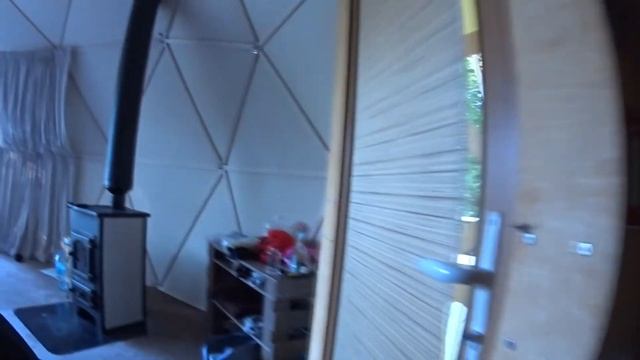 #ОБЗОР НА #ГЛЭМПИНГ #СЕВЕРНЫЙ КРЫМ ИЛИ ТРОЕ В ЛОДКЕ СЧИТАЯ СОБАКУ смотреть онлайн