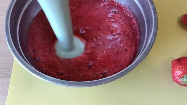 КЛУБНИЧНЫЙ сорбет с мятой. Вкуснейшее фруктовое мороженое. #мороженое #клубника #десерты #мята смотреть онлайн