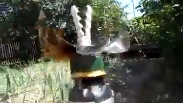 Отпугиватель птиц из плстиковых бутылок. Версия 2 смотреть онлайн