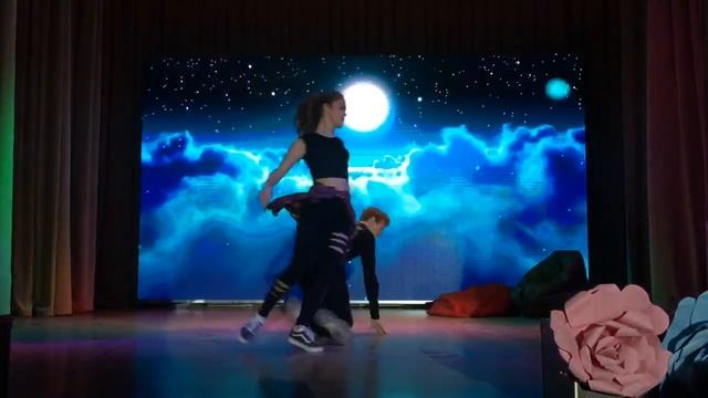 Танцует Екатерина Гришаева смотреть онлайн