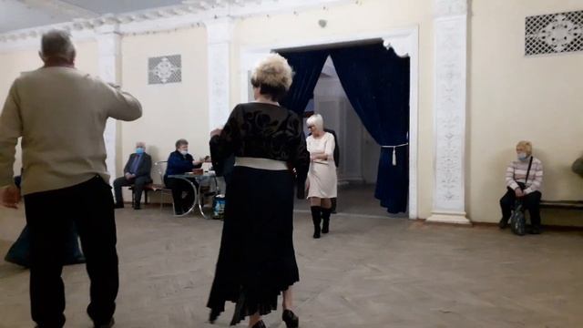 ЛЮБИМЫЕ ТАНЦЫ ЖИВАЯ МУЗЫКА В КЛУБЕ ХАРЬКОВ ДЕКАБРЬ 2020 смотреть онлайн