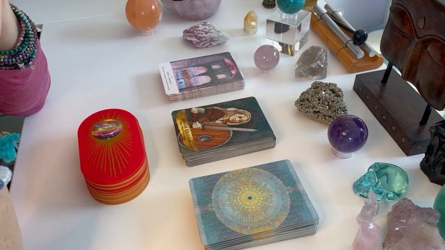 What's the word? Twin Flames *YOU/THEM* Tarot/Oracle for whenever you happen to watch :) смотреть онлайн