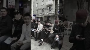 Я родился ночью под забором. казахская версия