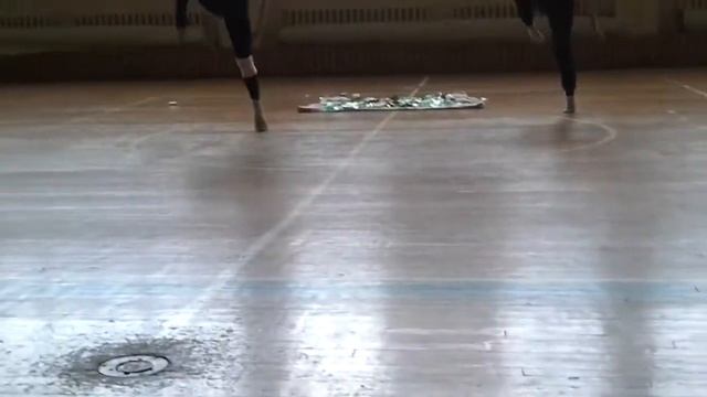 танцы на стеклах ЖИЗНЬ В ТАНЦАХ Луганск смотреть онлайн