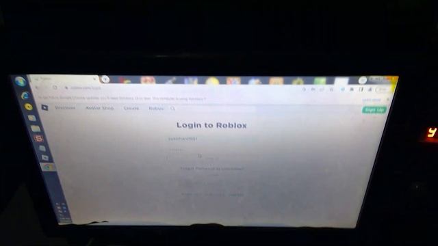 playing Roblox in windows 7 after kb4534310 error fix. смотреть онлайн