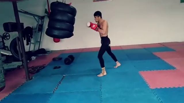 Шарипов Саъди чемпион мира по муай тай смотреть онлайн