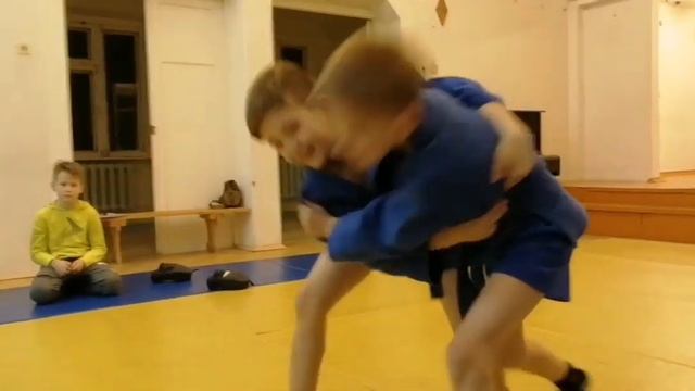 Открыт набор в секцию по Боевому Самбо в Костроме. смотреть онлайн