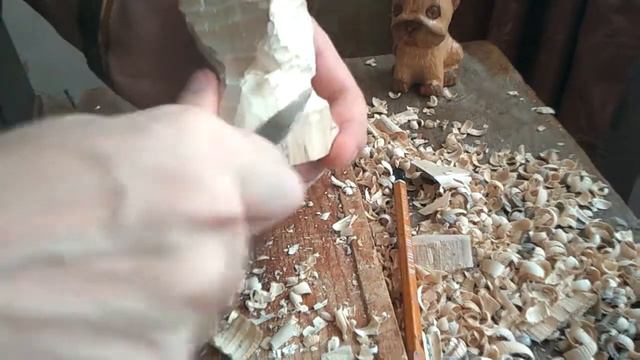 Собачка из дерева - процесс резьбы смотреть онлайн