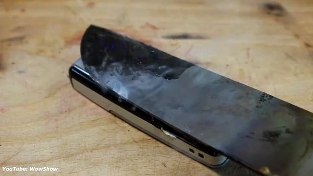Experiment 1000 Degree KNIFE V/s IPHONE смотреть онлайн