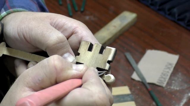 Золотой Ключ из фанеры смотреть онлайн