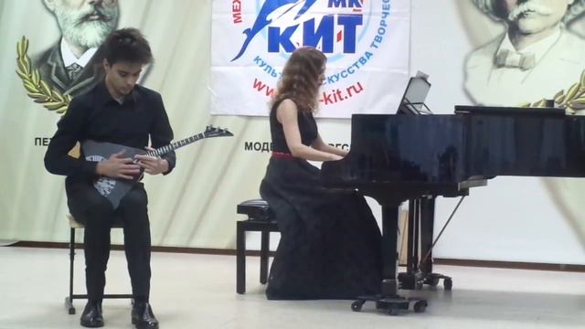 К.Дебюсси."Лунный свет",р.н.п."Из-за горочки туманник выходил", обр.Данилова. смотреть онлайн
