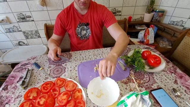 Как приготовить закуску из помидоров, сыра и чеснока| Простой рецепт, но очень вкусный! смотреть онлайн